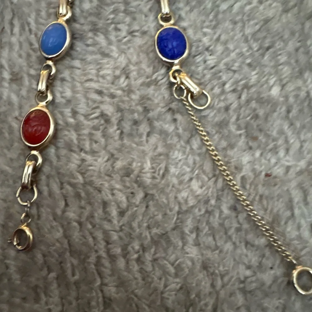 EUC multi stone gold tone bracelet